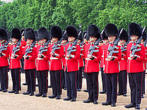 Kurzinfo London Ansicht Reiseführer  Die Zeremonie Changing of the Guard ist ein Besuchermagnet