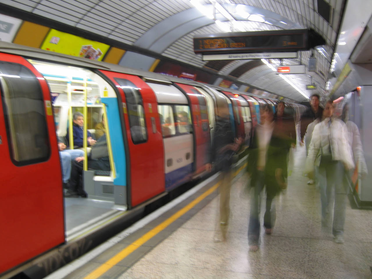 Tipps von A - Z Ansicht Sehenswürdigkeit  Das Londoner U-Bahn-Netz ist gut ausgebaut