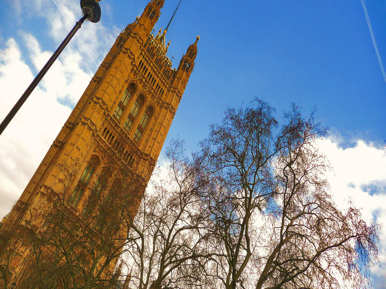 Der Big Ben und der Victoria Tower z&auml;hlen zum Palastkomplex