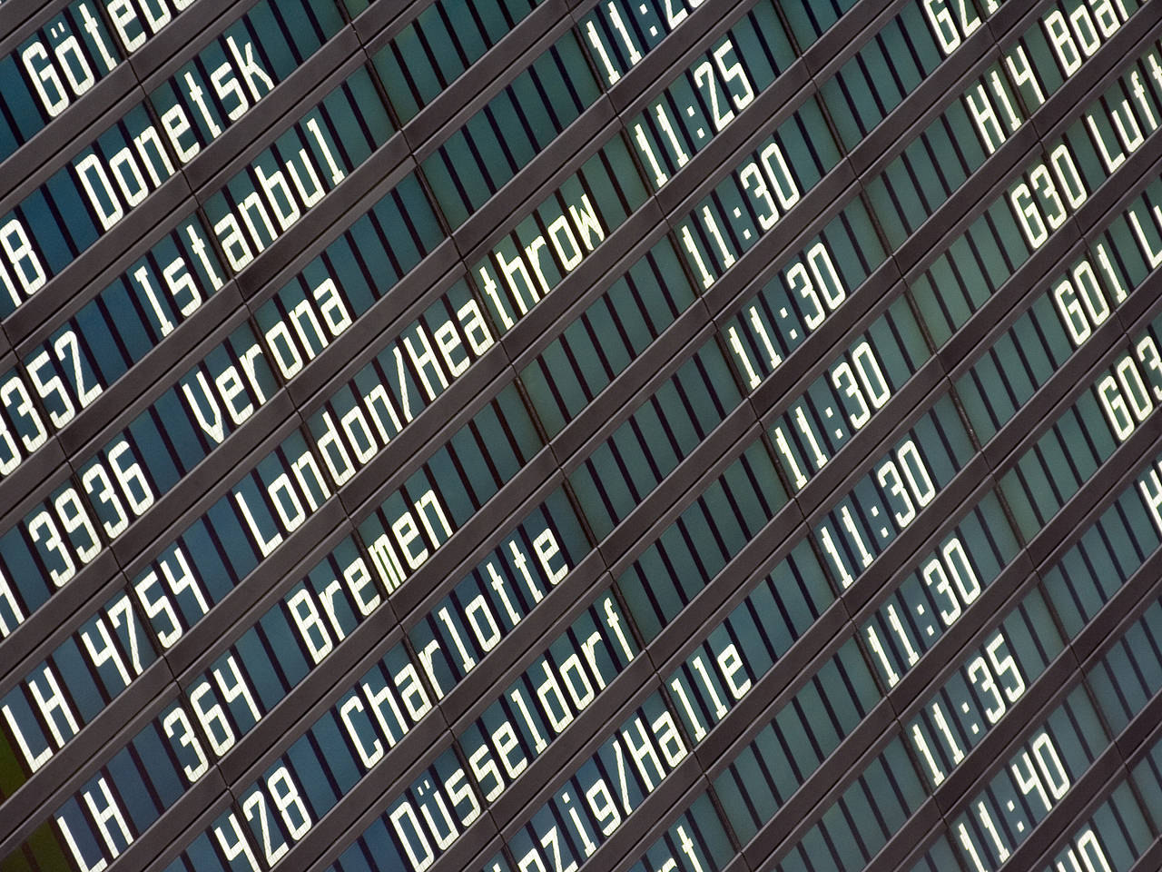 London Heathrow Bildansicht Attraktion  Rund 75 Millionen Passagiere werden jährlich bedient