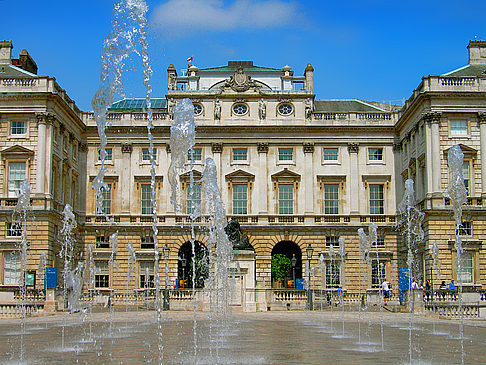  Foto Sehenswürdigkeit  Sitz der Kunsthistorischen Instituts der Londoner Uni: Das Sommerset House