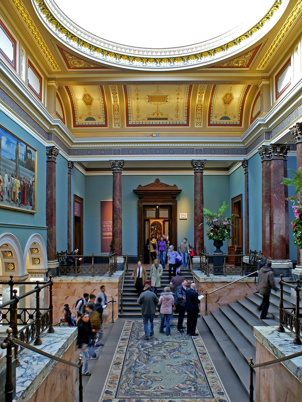 National Gallery Fotografie Attraktion  Das stilvolle Foyer des Ausstellungshauses
