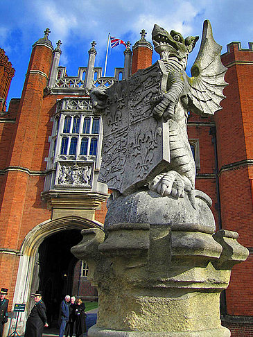 Hampton Court Palace - England (London)